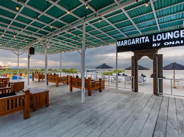 Nusa Indah Onai Hotel 누사 렘봉안 외부 사진